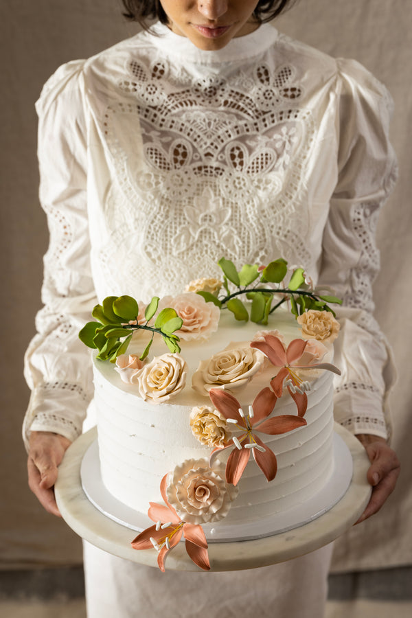 The Knot: 25 Sugar Flower Wedding Cakes That Are Extra Sweet